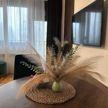 Woodland Strawberry In Titova - Appartement Zlatibor
