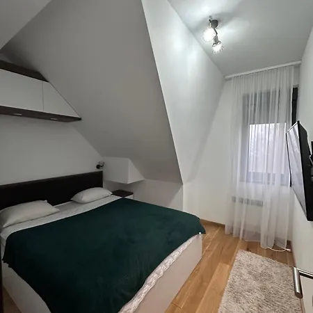 アパート Woodland Strawberry - Titova ズラティボール