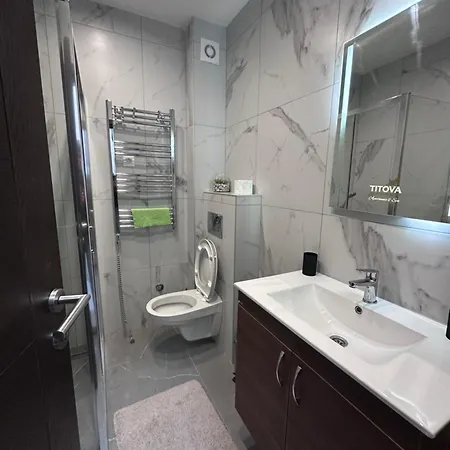 Woodland Strawberry - Titova Apartament *