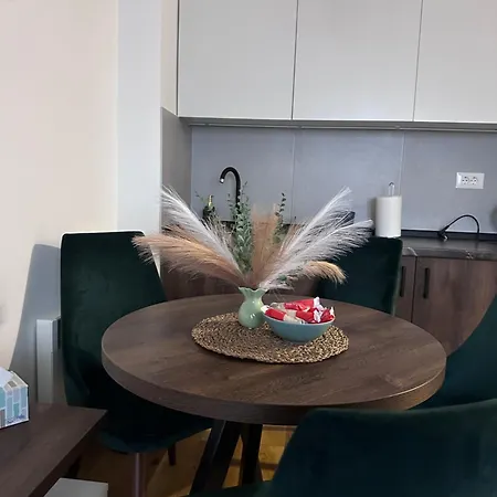 Woodland Strawberry - Titova * Zlatibor