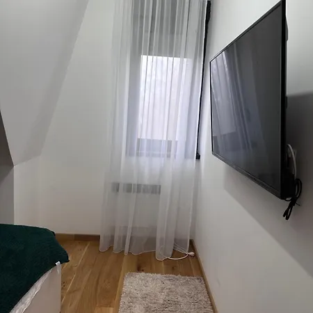 Lägenhet Woodland Strawberry - Titova