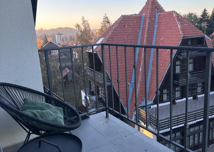 Woodland Strawberry - Titova